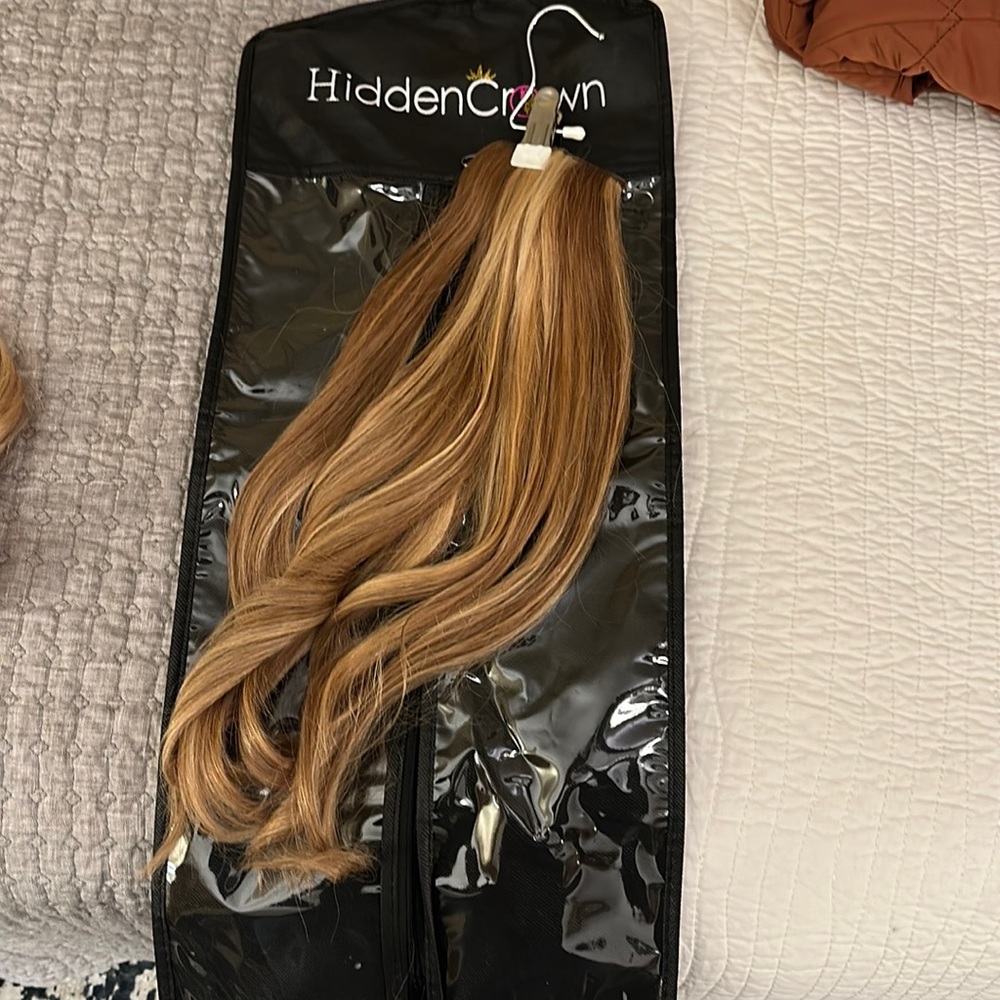 Hidden Crown color 422 Pony 18”